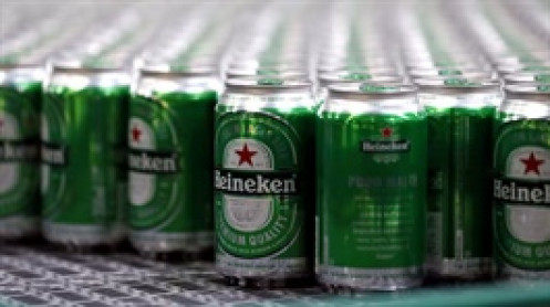 Chủ hãng bia Heineken và Tiger hạ dự báo lợi nhuận vì kinh tế Việt Nam giảm tốc