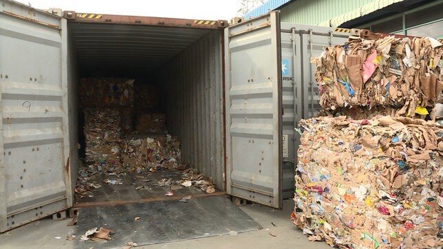 Hơn 1.000 container hàng hóa nhập khẩu 'ăn vạ' tại cảng Cát Lái
