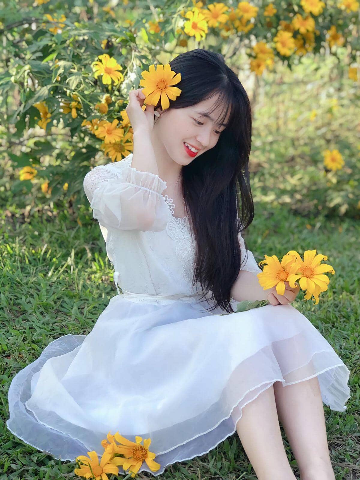 Ngẩn ngơ trước vẻ đẹp tuổi 20 của cô gái từng “gây sốt” mạng xã hội chỉ với một bức ảnh