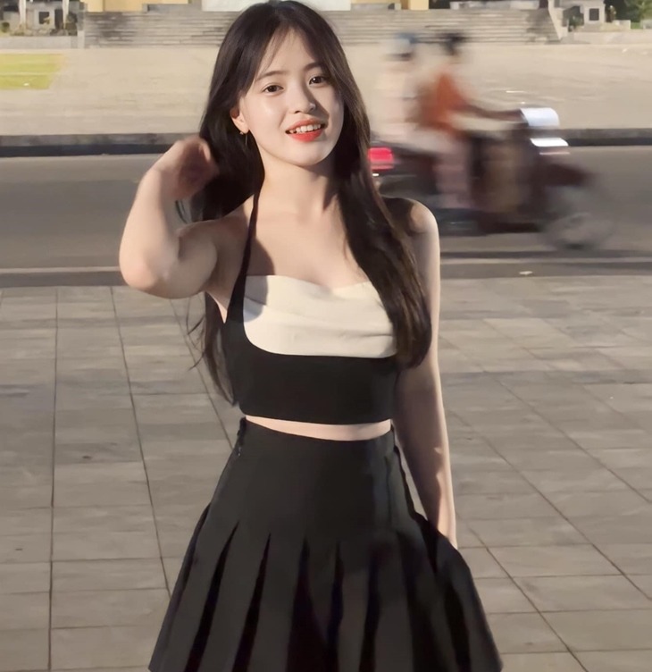 Ngẩn ngơ trước vẻ đẹp tuổi 20 của cô gái từng “gây sốt” mạng xã hội chỉ với một bức ảnh