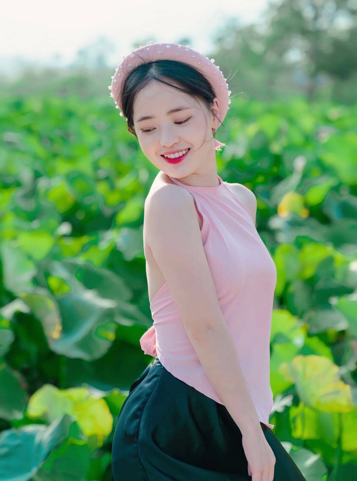 Ngẩn ngơ trước vẻ đẹp tuổi 20 của cô gái từng “gây sốt” mạng xã hội chỉ với một bức ảnh
