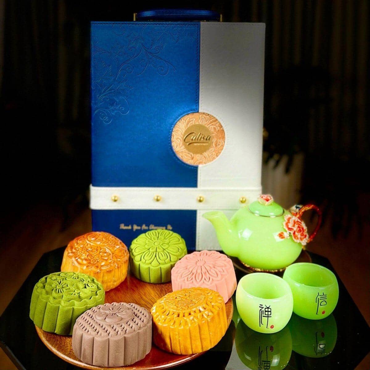 Bánh Trung thu cao cấp giá 2 triệu đồng/hộp "hút khách"