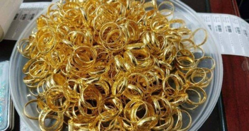 Người giữ vàng nhẫn lãi to