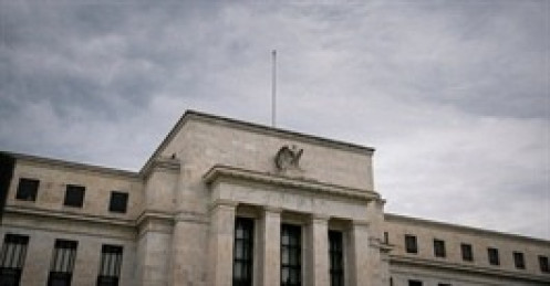 Fed cảnh báo có thể nâng lãi suất, cho rằng cuộc chiến chống lạm phát còn lâu mới chấm dứt