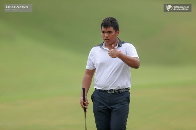 Giải golf nghiệp dư đồng đội Đông Nam Á: Nguyễn Đức Sơn vươn lên đồng dẫn đầu