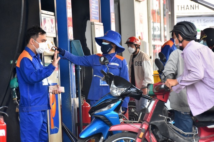 Bộ Công Thương yêu cầu kiểm tra đột xuất các cửa hàng xăng dầu