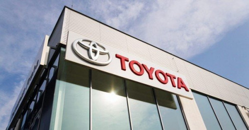 Vì sao Toyota tạm dừng hoạt động 14 nhà máy xe hơi tại Nhật Bản?