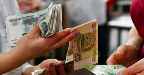 Nga đối phó với tình trạng đồng rúp giảm mạnh