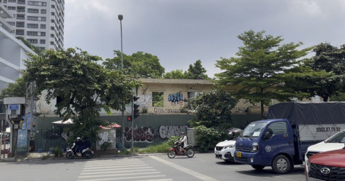 Loạt khu "đất vàng" ở Hà Nội bị chủ đầu tư bỏ hoang