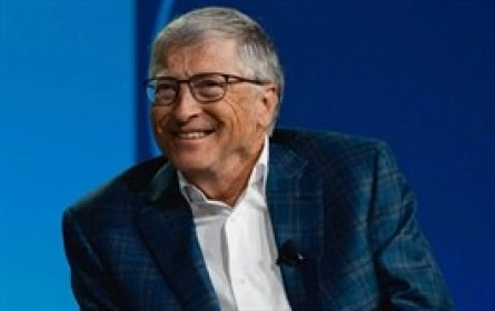 Quỹ từ thiện của Bill Gates rót gần trăm triệu USD vào hãng bia gặp bê bối