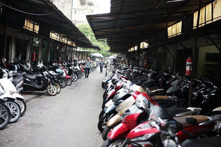 Nóng tuần qua: Loạt hãng ô tô giảm giá cực mạnh để hút khách