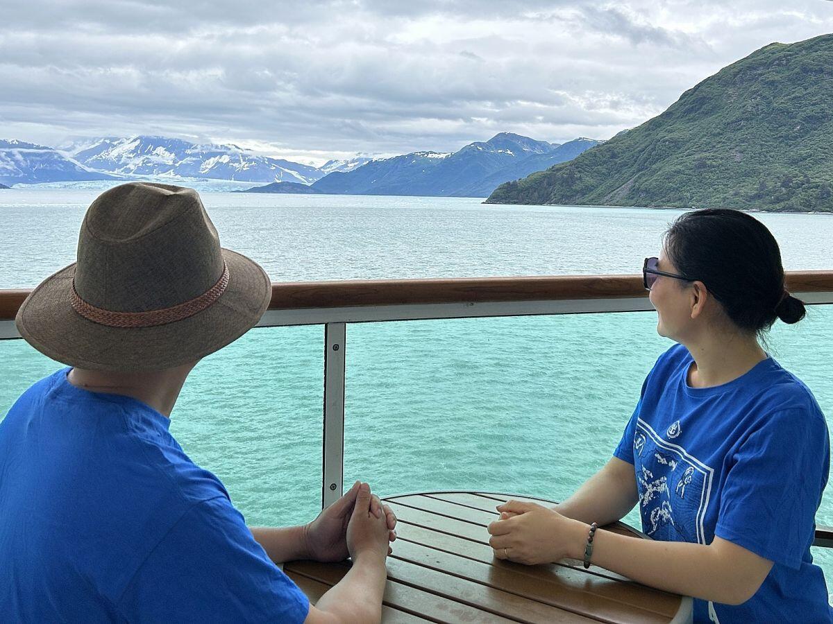 Khách Việt và hành trình đến Alaska bằng du thuyền