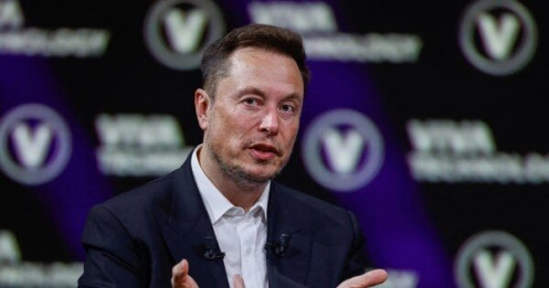 Tỷ phú Elon Musk đăng meme chế nhạo ông Zelensky đi xin viện trợ, Ukraine đáp trả