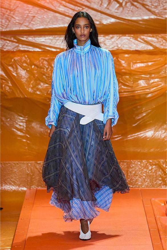 Louis Vuitton lăng xê đồng phục thành thị có hoa văn lộng lẫy đẹp mê hồn