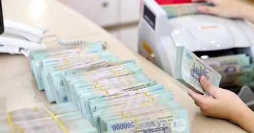 4 ngân hàng lớn Việt Nam đồng loạt hạ lãi suất huy động