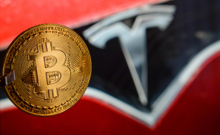 Tesla có quý thứ 5 liên tiếp nắm giữ khoản đầu tư Bitcoin