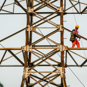 Lo thiếu điện, Bộ Công Thương tính đẩy nhanh việc mua điện từ Lào