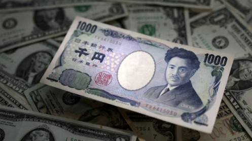 Đồng yên tăng giá mạnh vì đồn đoán Ngân hàng Trung ương Nhật Bản sắp điều chỉnh chính sách