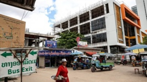 Cuộc khủng hoảng nợ đáng báo động ở Lào