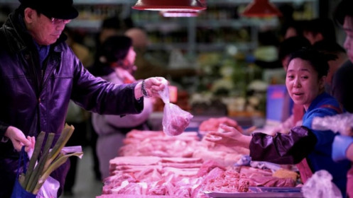 Giá thịt lợn lao dốc, áp lực giảm phát lại đè nặng lên Trung Quốc