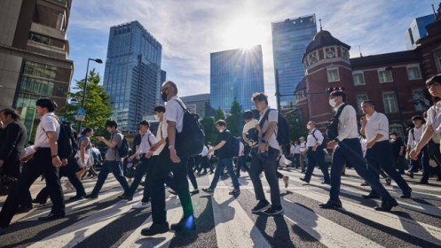 Nhật Bản “lên cơn sốt” tăng lương, chính sách tiền tệ có dễ thay đổi?