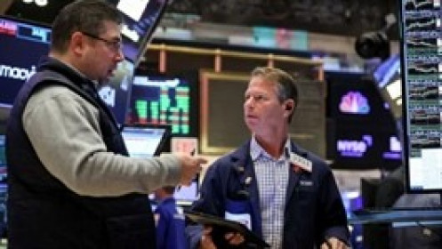 Dow Jones khởi sắc nhờ kỳ vọng Fed ngừng nâng lãi suất