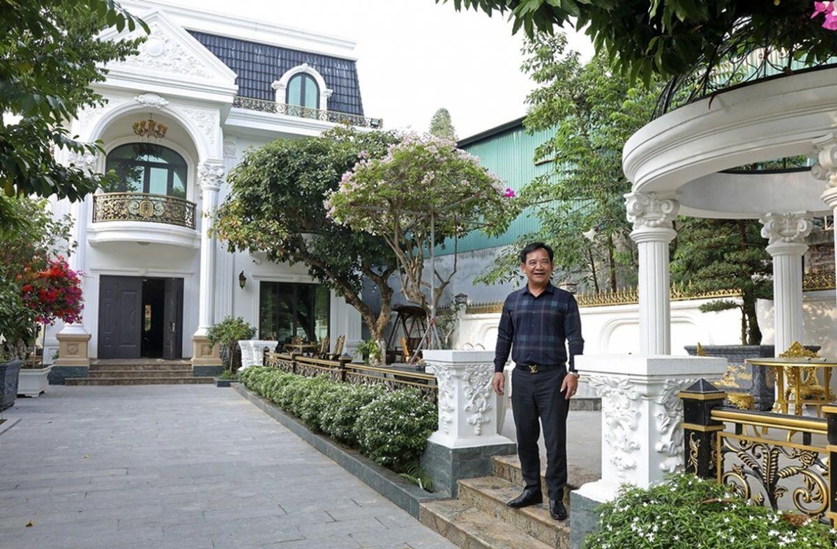 Cận cảnh biệt thự 1.000 m2 “quá to đẹp” của NSƯT Quang Tèo