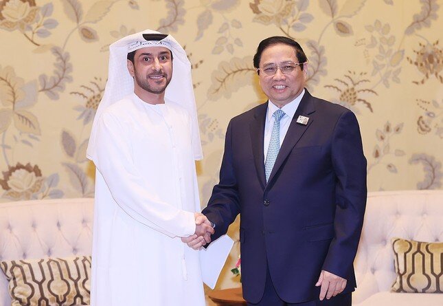 Thủ tướng tiếp các tập đoàn hàng đầu của UAE và Na Uy