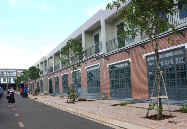 Bốc thăm quyền mua nhà ở xã hội tại Đồng Nai, nơi nhộn nhịp, nơi bỏ cọc