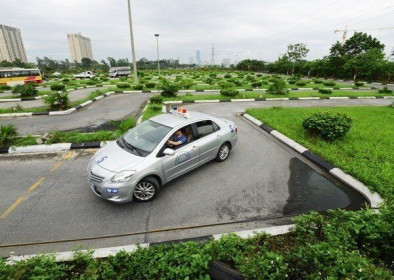 Hà Nội quy định giá dịch vụ đào tạo lái xe ô tô B2