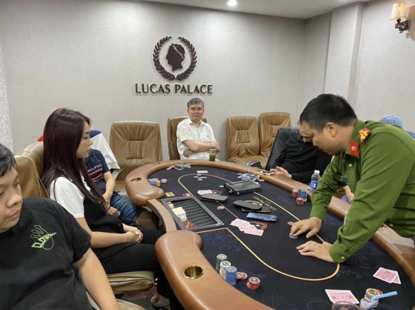 Hà Nội: Triệt phá đường dây đánh bạc Poker trên 20 tỷ đồng