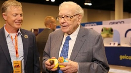 Warren Buffett liên tục bán cổ phiếu của một tập đoàn máy tính