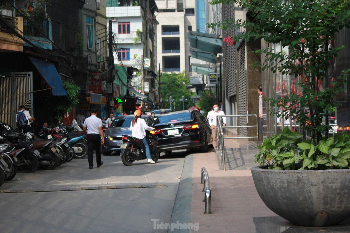 Sắp có kết quả xử lý vi phạm quy hoạch xây dựng cao ốc hai bên đường Lê Văn Lương