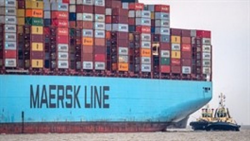 Căng thẳng leo thang, ông lớn vận tải Maersk tạm dừng tuyến vận tải qua Biển Đỏ