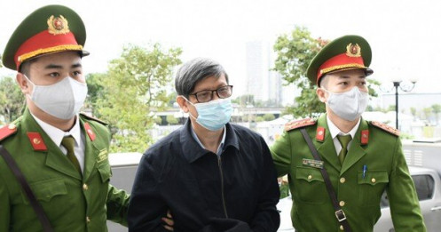 Ông Nguyễn Thanh Long mắc nhiều bệnh hiểm nghèo, phải dùng máy thở trong trại tạm giam