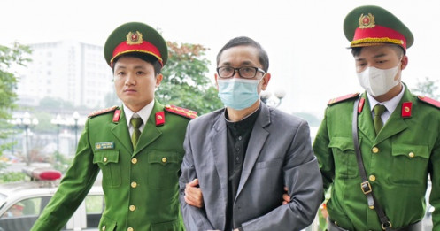 Đối đáp trong vụ án Việt Á: Viện kiểm sát nhắc đến tin nhắn 'đếm tiền mòn vân tay'