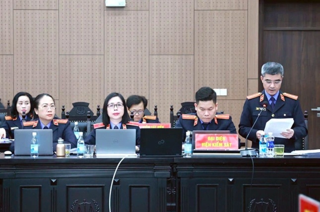 Đối đáp trong vụ án Việt Á: Viện kiểm sát nhắc đến tin nhắn 'đếm tiền mòn vân tay'