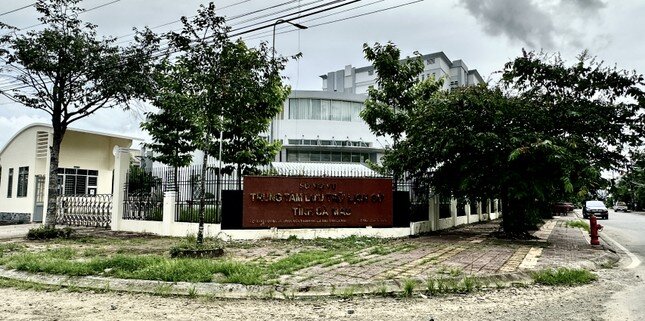Chuyển hồ sơ sang công an vụ 'lập quỹ trái phép' tại Trung tâm lưu trữ lịch sử tỉnh Cà Mau