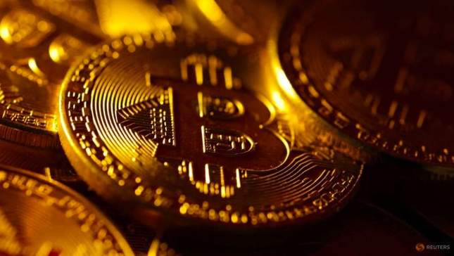Giới đầu tư nhảy vào các ETF bitcoin sau quyết định bước ngoặt