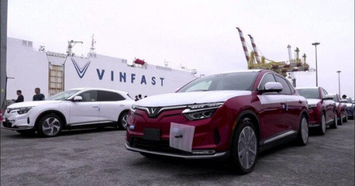 Doanh số xe điện VinFast tăng mạnh trong năm 2023