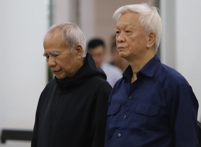 Cựu Chủ tịch Khánh Hòa nộp khắc phục 20 triệu đồng tại vụ án Mường Thanh Viễn Triều