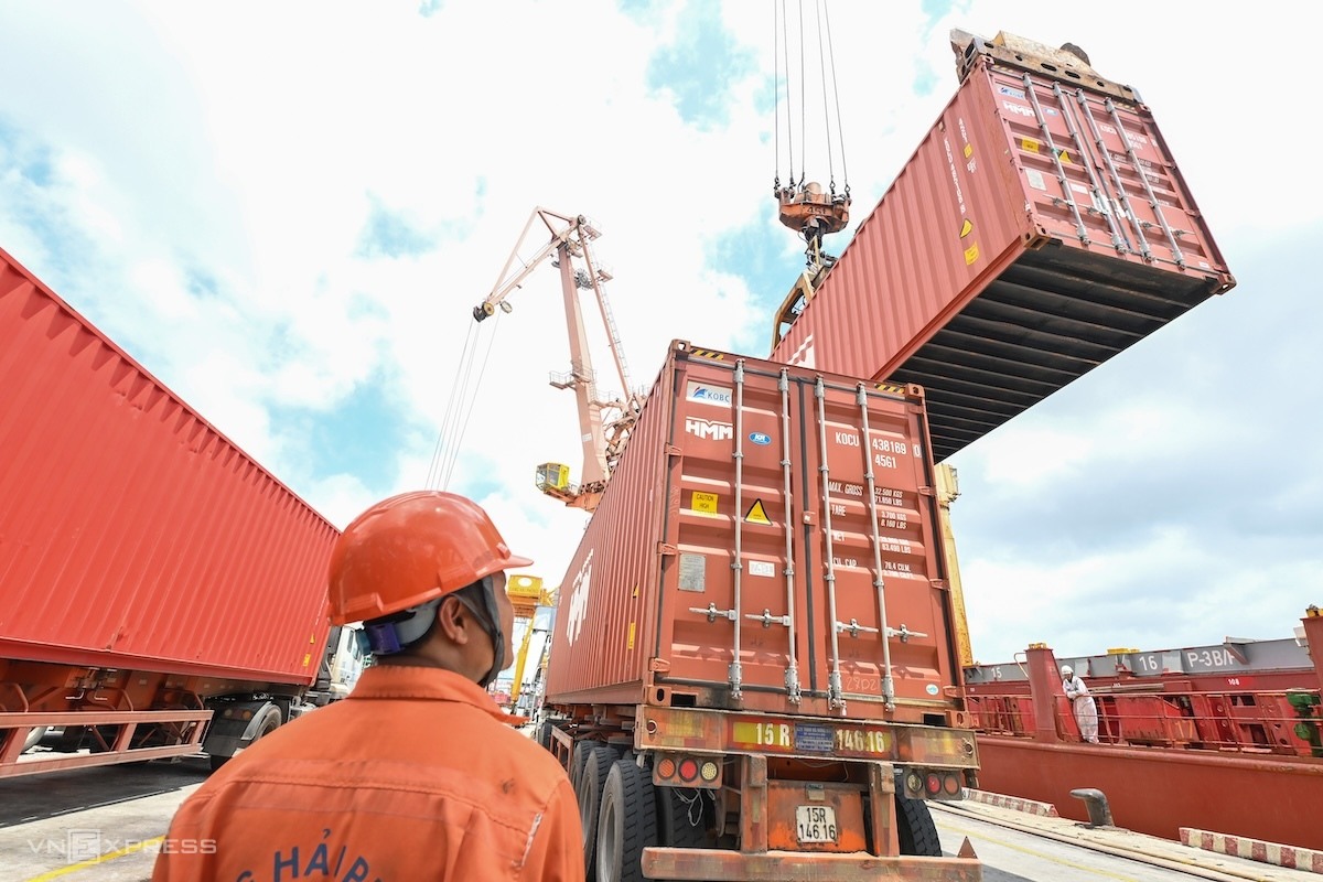 Việt Nam xuất khẩu cao nhất gần hai năm
