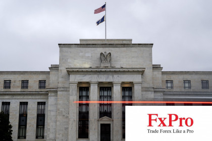 Quan chức Fed: Cần để ý đến giảm phát trước khi tiến hành cắt giảm lãi suất