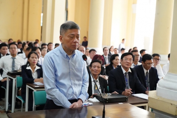 Ngày thứ 4 xét xử "đại án" Vạn Thịnh Phát: Tiếp tục làm rõ thủ đoạn rút tiền của Trương Mỹ Lan