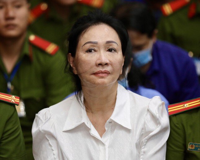 Bà Trương Mỹ Lan phản tố lời khai của lãnh đạo SCB
