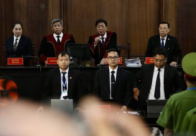 Bà Trương Mỹ Lan phản tố lời khai của lãnh đạo SCB