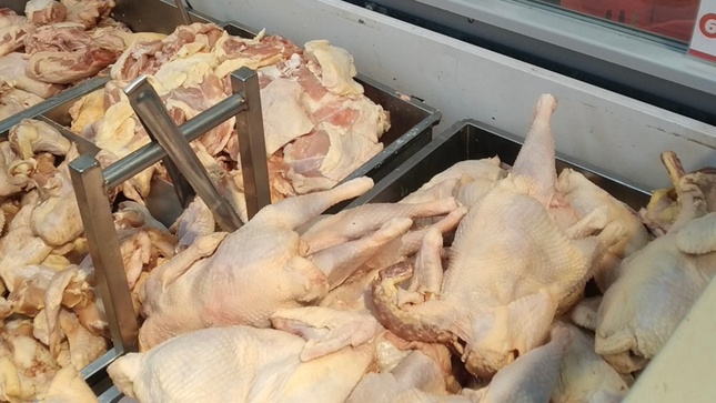 Báo cáo Thủ tướng việc gà, lợn lậu ồ ạt vào Việt Nam