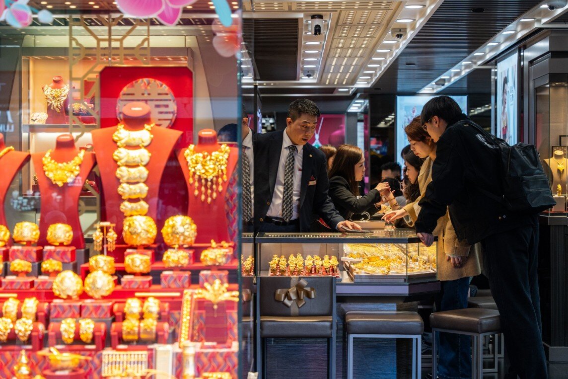 Giá vàng thế giới biến động thế nào trước sức nóng Trung Quốc mua vàng?