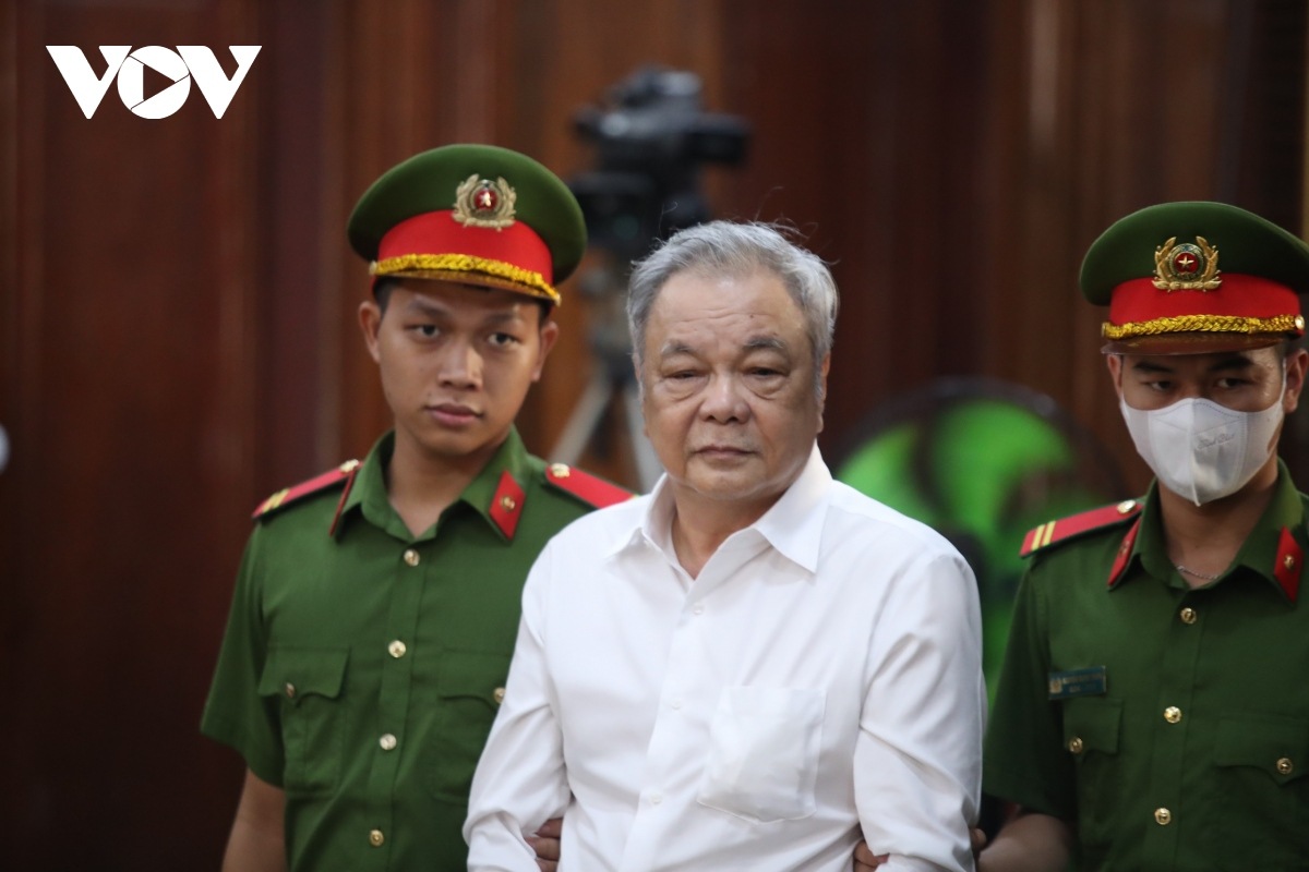 Luật sư bị hại và VKS xin giảm nhẹ hình phạt cho cha con ông Trần Quí Thanh