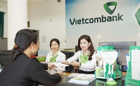 Các nguồn thu tăng trưởng âm, Vietcombank giảm 4% lãi trước thuế quý 1